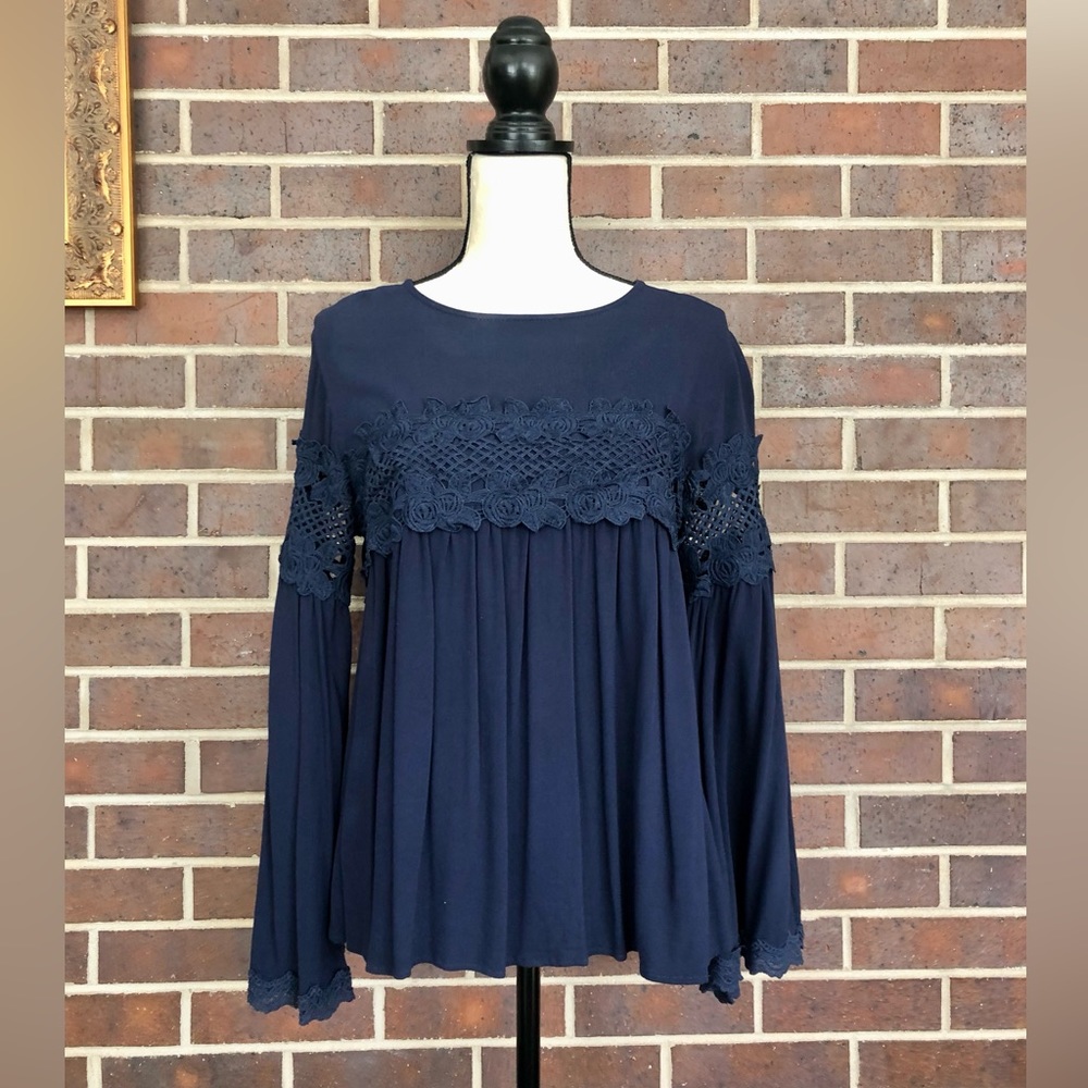Lumie Brand Empire Rich Blue Blouse Swing Top Lace Embroidery Neiman Marcus Sz M
